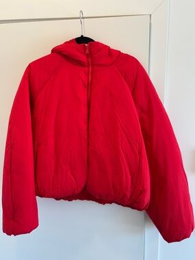 Old Navy Water-Resistant Bubble-Hem Hooded Puffer Jacket